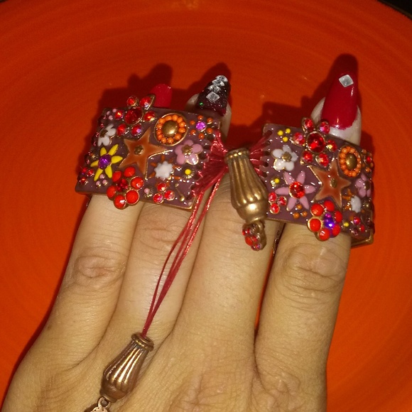 Resin and metal stretch bracelet - Picture 3 of 4